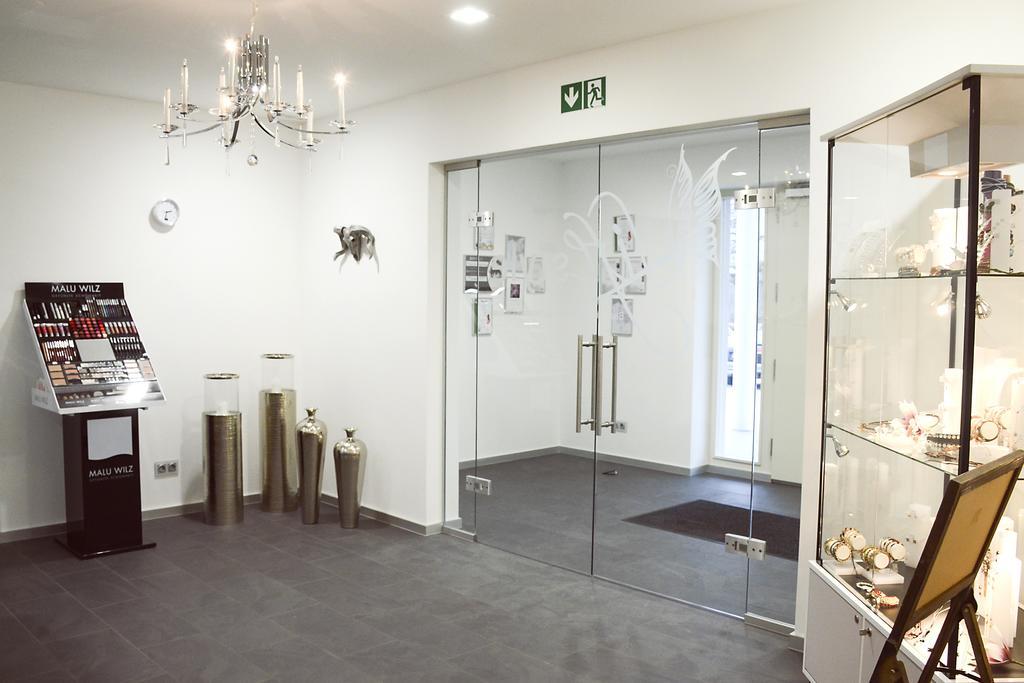Lifestyle Beauty & Wellness *